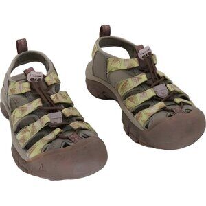 KEEN Women's Newport H2 Closed Toe Water Sandals Brown/Tarragon Women's US 5